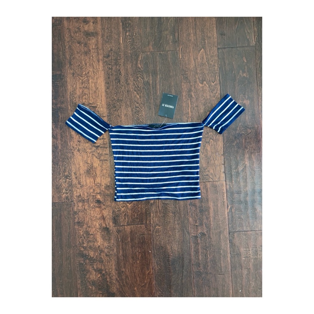 cropped top
